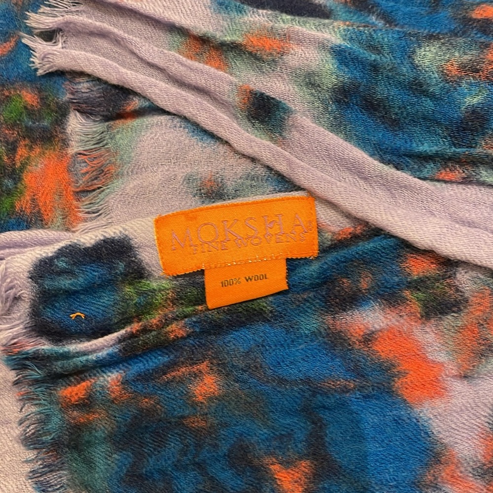 Moshka find woven 100% wool scarves multiple colors🌸🪻🌷 - Picture 3 of 3
